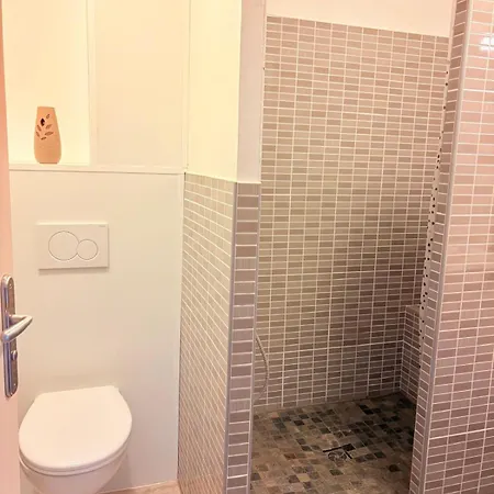 St Cyprien Superbe 3 Standing Villa *